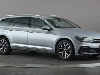 Używany VW Passat GTE 218 KM (160 kW) 2023 Srebrny Kombi
