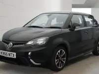 Usado MG MG3 106 HP (77 kW) 2016 Preto Citadino