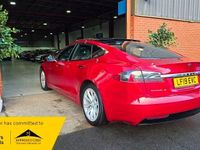 Used Tesla Model S 386 kW (525 HP) 2019 Red Hatchback