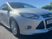 Used Ford Focus Zetec 125 HP (91 kW) 2014 Silver Hatchback