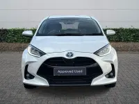 Used Toyota Yaris Design 116 HP (85 kW) 2024 White Hatchback