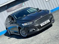 Usado Ford Mondeo Titanium 120 HP (88 kW) 2016 Cinzento Citadino