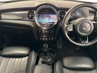 Usado Mini Cooper S Exclusive 176 HP (129 kW) 2023 Preto Citadino