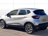 Second-hand Renault Captur Dynamique 101 CP (74 kW) 2017 Albastru SUV