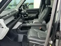 Usado Land Rover Defender SE Dynamic 404 HP (297 kW) 2024 Preto SUV