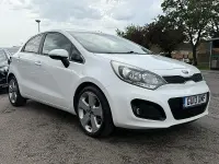 Used Kia Rio 107 HP (78 kW) 2013 White Hatchback