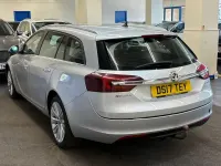 Begagnad Vauxhall Insignia Design Edition 2017 Silver Kombi