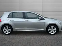 Begagnad VW Golf VII Edition 125 HK (91 kW) 2017 Silver Halvkombi