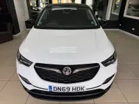 Used Vauxhall Grandland X Elite 130 HP (95 kW) 2019 White SUV