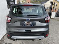 Usado Ford Kuga Zetec 120 HP (88 kW) 2017 Cinzento SUV
