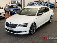 Used Skoda Superb SportLine 190 HP (139 kW) 2017 White Hatchback