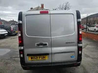 Usado Renault Trafic Business 2021 Prateado Monovolume