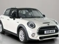 Used Mini Cooper S Classic 192 HP (141 kW) 2019 White Hatchback