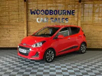 Used Hyundai i10 Premium SE 87 HP (63 kW) 2019 Red Hatchback