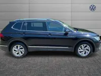Used VW Tiguan Allspace Life 150 HP (110 kW) 2023 Black SUV