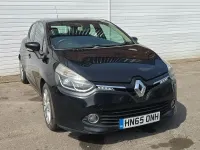 Begagnad Renault Clio IV Dynamique 75 HK (55 kW) 2015 Svart Halvkombi