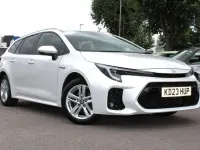 Used Suzuki Swace 140 HP (102 kW) 2023 White Estate