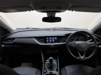 Second-hand Vauxhall Insignia Design Edition 165 CP (121 kW) 2019 Roșu Hatchback