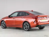 Usado BMW 218 Sport Line 2021 Naranja Coupe