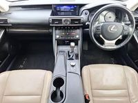 Used Lexus IS300h 223 HP (164 kW) 2017 Silver Sedan