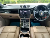 Used Porsche Macan 265 HP (194 kW) 2022 Red SUV