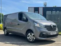 Begagnad Renault Trafic 120 HK (88 kW) 2016 Grå Minibuss