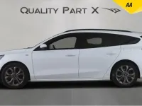 Usado Ford Focus ST-Line 2023 Blanco Familiar