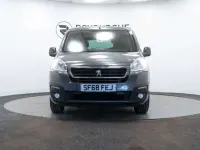 Begagnad Peugeot TePee Active 100 HK (73 kW) 2018 Grå Minibuss
