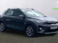 Usado Kia Stonic 120 CV (88 kW) 2020 Gris SUV