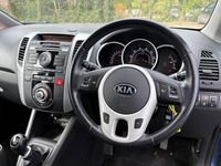 Used Kia Venga 90 HP (66 kW) 2014 Blue Hatchback