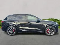 Usado Audi e-tron Premium 284 kW (387 CV) 2025 Negro SUV