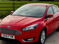 Used Ford Focus Titanium 125 HP (91 kW) 2015 Red Hatchback