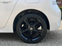 Used Vauxhall Corsa GS Line 74 HP (54 kW) 2023 White Hatchback