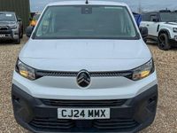 Used Citroën Berlingo 102 HP (75 kW) 2024 White MPV