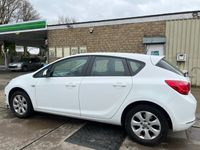 used Vauxhall Astra 1.6 CDTi 16V ecoFLEX Design 5dr