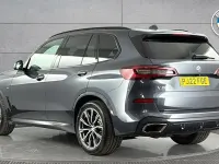 Usado BMW X5 M Sport 335 CV (246 kW) 2022 Gris SUV