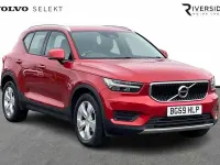 Used Volvo XC40 Momentum 163 HP (119 kW) 2020 725 fusion red SUV