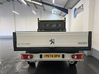 Second-hand Peugeot Boxer Premium 140 CP (102 kW) 2024 Alb Van