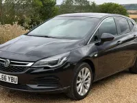 Used Vauxhall Astra Design Edition 105 HP (77 kW) 2016 Black Hatchback