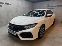 Used Honda Civic SE 2018 White Hatchback