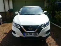 Used Nissan Qashqai Acenta Premium 140 HP (102 kW) 2019 White SUV