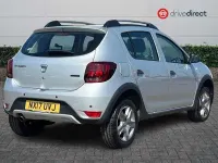 Used Dacia Sandero Lauréate 90 HP (66 kW) 2017 Silver Hatchback
