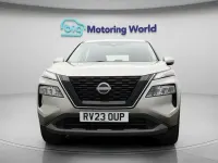 Usado Nissan X-Trail Acenta Premium 204 CV (150 kW) 2023 Plateado SUV
