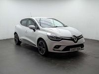 Used Renault Clio IV Iconic 75 HP (55 kW) 2018 White Hatchback