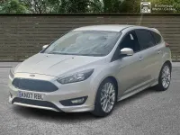 Used Ford Focus ST-Line 125 HP (91 kW) 2017 Silver Hatchback