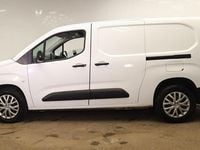 Used Citroën Berlingo 100 HP (73 kW) 2021 White MPV