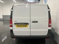 Used Mercedes Vito Progressive 134 HP (98 kW) 2021 White Van