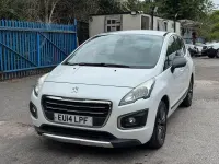 Usado Peugeot 3008 Active 2014 Blanco Familiar