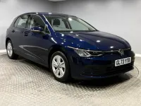 Używany VW Golf VIII Life 150 KM (110 kW) 2024 Niebieski Hatchback