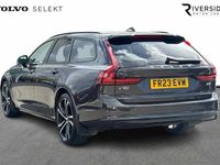 Usado Volvo V90 Ultimate 250 HP (183 kW) 2023 Cinzento Carrinha